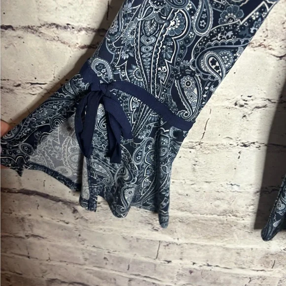 Large Michael Kors blue long flared sleeve paisley top - Picture 3 of 5